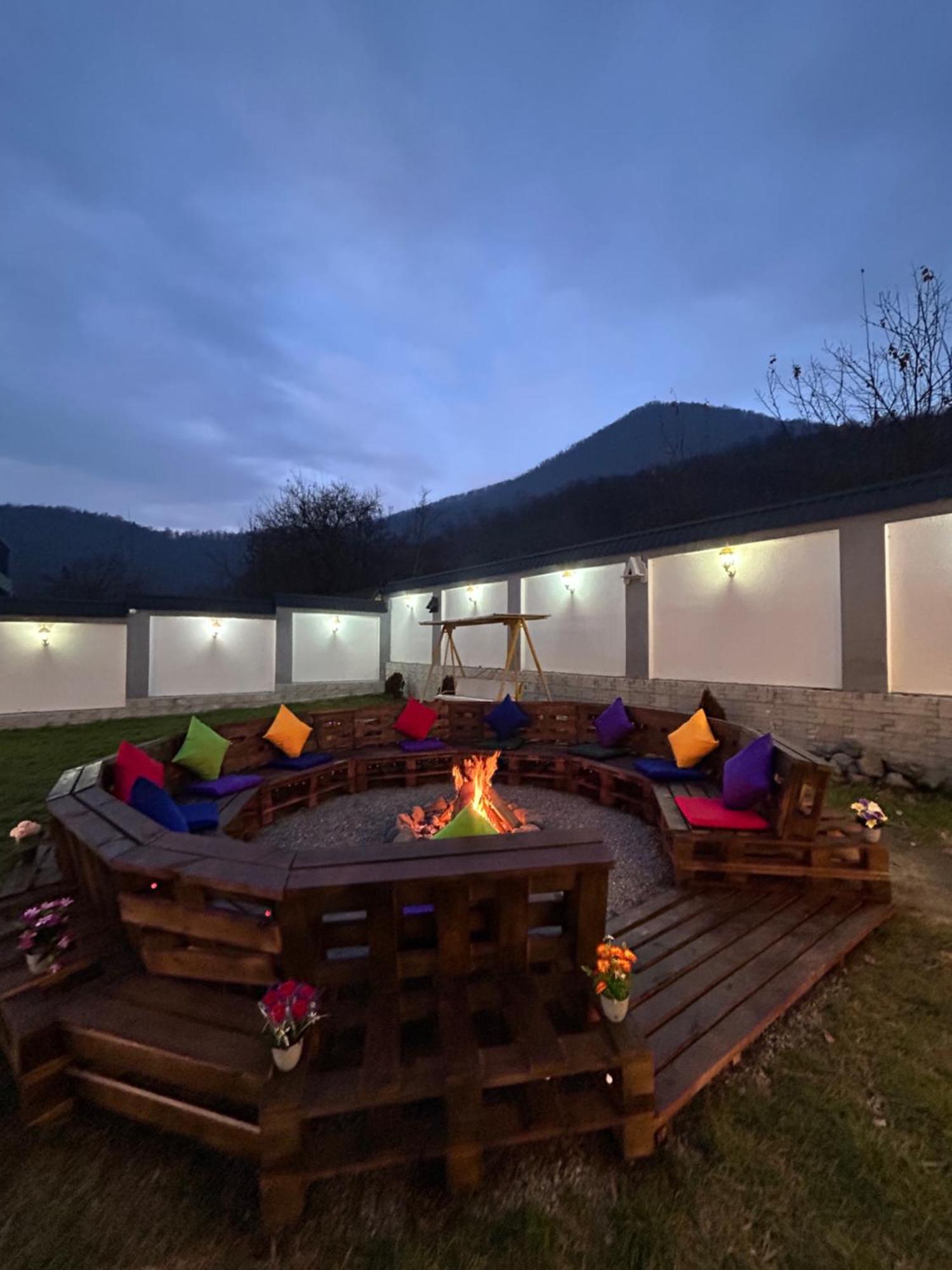 Qafqaz Mountside Chalet Gabala Ngoại thất bức ảnh