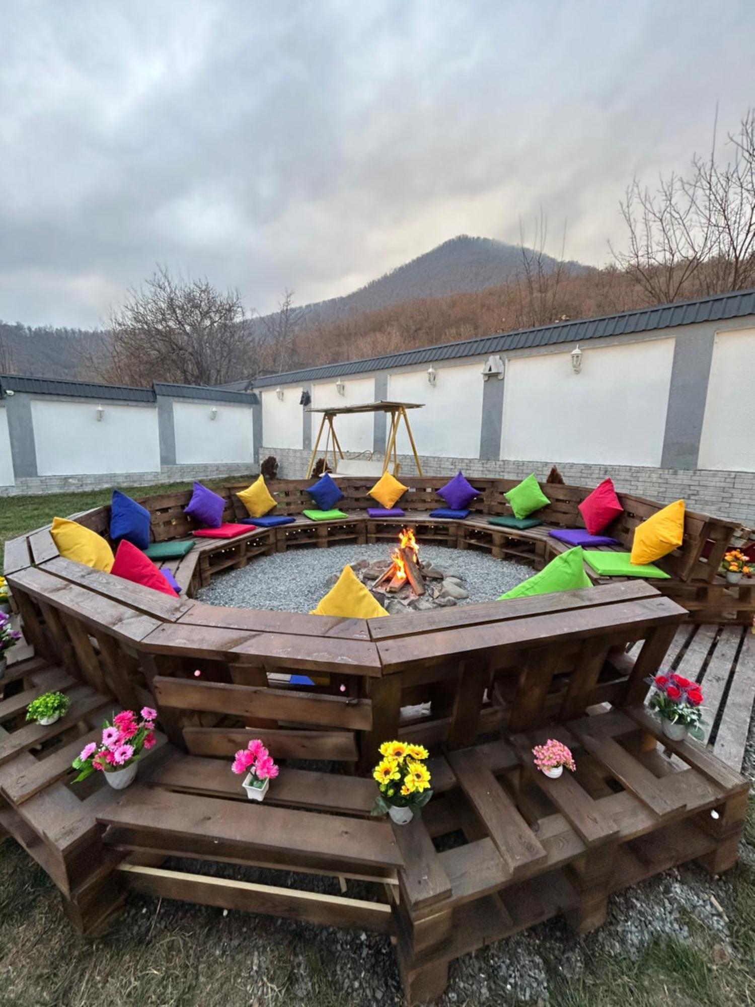 Qafqaz Mountside Chalet Gabala Ngoại thất bức ảnh